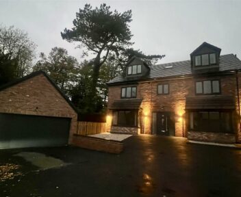 Preview image for 2 Briar Court, Ashby Road, Burton on Trent, Staffordshire, DE15 0LE