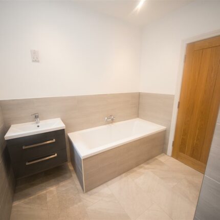 2 Briar Court, Ashby Road, Burton on Trent, Staffordshire, DE15 0LE Gallery image 7