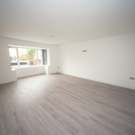 2 Briar Court, Ashby Road, Burton on Trent, Staffordshire, DE15 0LE Gallery image 4