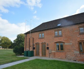 Preview image for The Hayloft, Upper Brook Farm, Uttoxeter, Marchington Uttoxeter, ST14 8NU