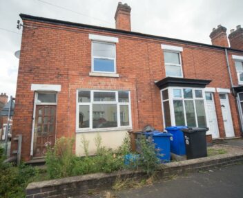 Preview image for 70 Dover Road, Burton-On-Trent, DE13 0TB