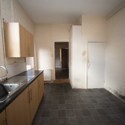 70 Dover Road, Burton-On-Trent, DE13 0TB Gallery image 4