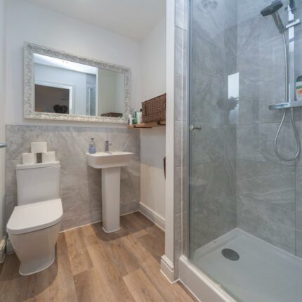 22 Fern Tree Walk, Burton-On-Trent, DE13 9TX Gallery image 18