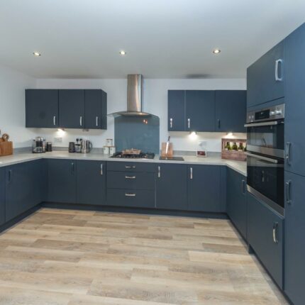 22 Fern Tree Walk, Burton-On-Trent, DE13 9TX Gallery image 11