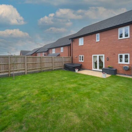 22 Fern Tree Walk, Burton-On-Trent, DE13 9TX Gallery image 24