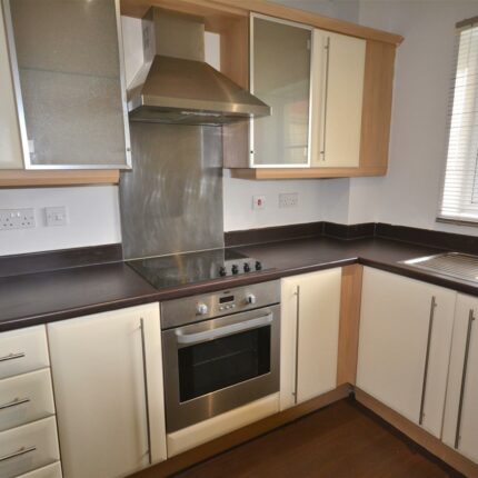 94 Highfields Park Drive, Darley Abbey, Derby, DE22 1JU Gallery image 2