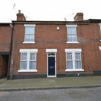 Flat 2, 143, Woods Lane, Derby, DE22 3UE Gallery image 1