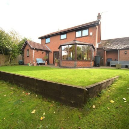 10 Ashdale Close, Burton-On-Trent, DE15 9HN Gallery image 30