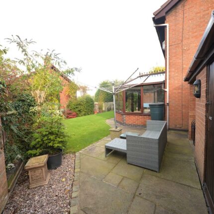 10 Ashdale Close, Burton-On-Trent, DE15 9HN Gallery image 34