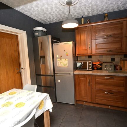 49 Newton Leys, Burton-On-Trent, DE15 0DW Gallery image 5