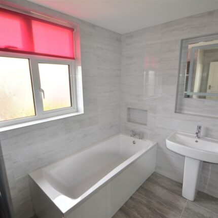 183 Chesterfield Road, Matlock, Derbyshire, DE4 3GA Gallery image 8