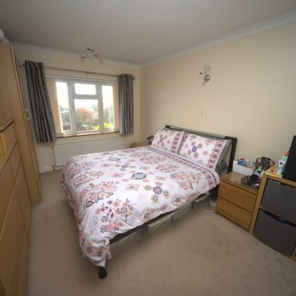 73 Field Lane, Burton-On-Trent, DE13 0NJ Gallery image 9