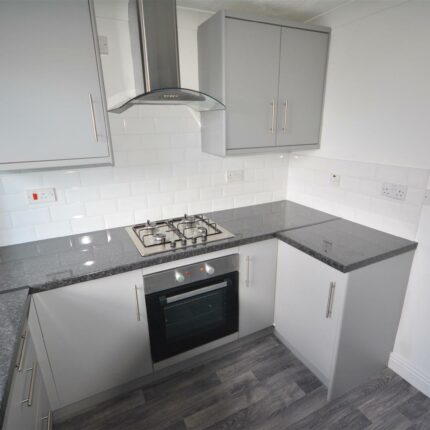 30 Astcote Close, Heanor, DE75 7TH Gallery image 2