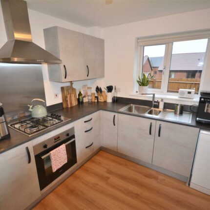 17 Crabtree Hill Drive, Derby, DE22 2SR Gallery image 2