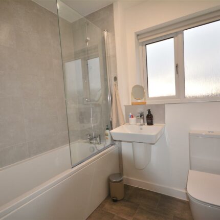 17 Crabtree Hill Drive, Derby, DE22 2SR Gallery image 8