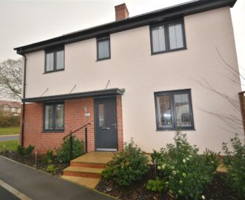 Preview image for 17 Crabtree Hill Drive, Derby, DE22 2SR