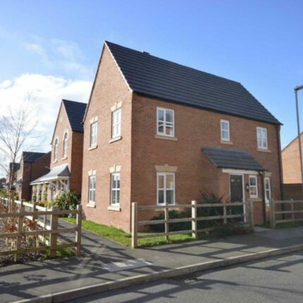 11 Blakeholme Court, Burton On Trent, Staffordshire, DE14 2QJ Gallery image 1