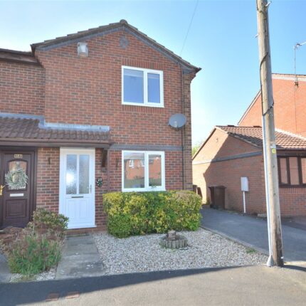 29 Michelle Close, Stenson Fields, Derby, DE24 3LZ Gallery image 1