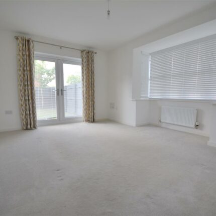17 Foster Close, Mickleover, Derby, DE3 0BF Gallery image 2