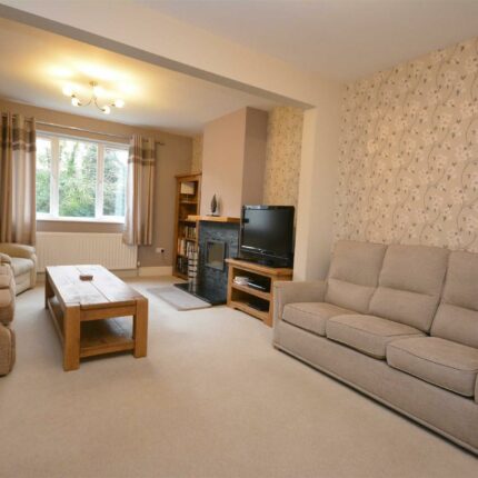 19 Thorncliffe Avenue, Matlock, Darley Dale, DE4 2HU Gallery image 6