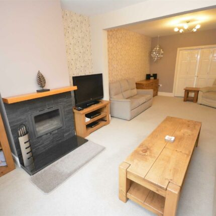 19 Thorncliffe Avenue, Matlock, Darley Dale, DE4 2HU Gallery image 5