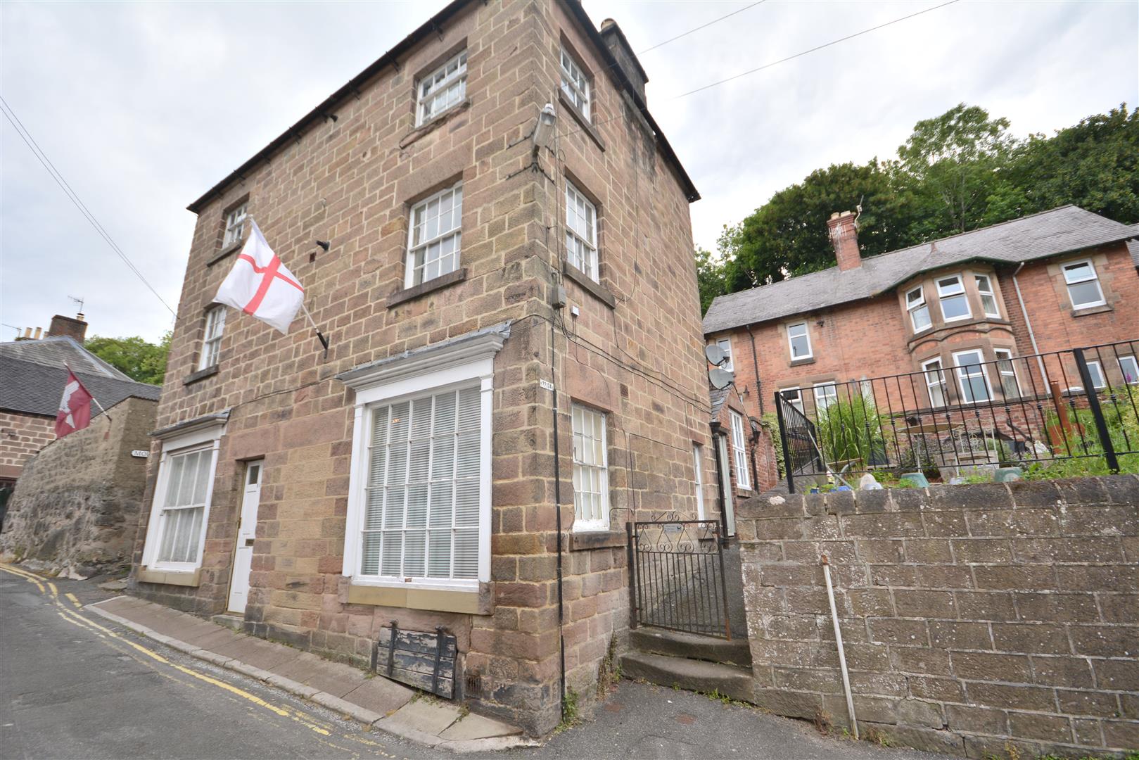 Flat 2, Scarthin Cottage, Scarthin, Cromford, DE4 3QF Banner