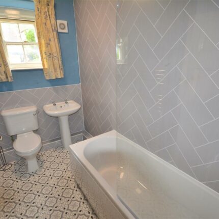 Flat 2, Scarthin Cottage, Scarthin, Cromford, DE4 3QF Gallery image 4