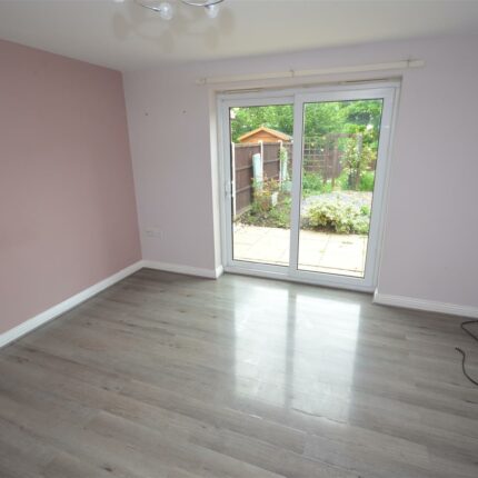 16 Woodseat Grove, Rocester, Staffordshire, ST14 5NA Gallery image 2