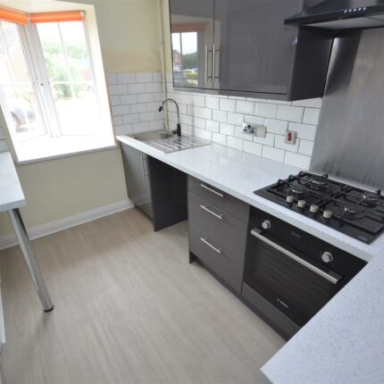 16 Woodseat Grove, Rocester, Staffordshire, ST14 5NA Gallery image 3