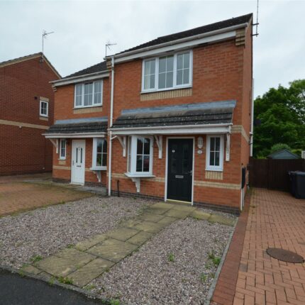 16 Woodseat Grove, Rocester, Staffordshire, ST14 5NA Gallery image 1