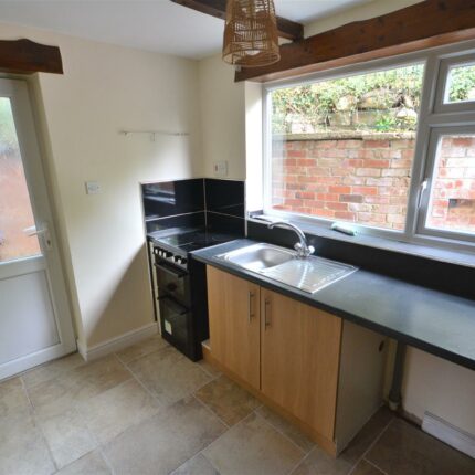 11 Dovehouse Green, Ashbourne, Derbyshire, DE6 1FF Gallery image 5