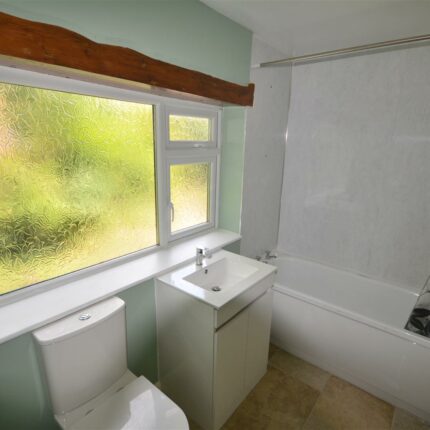 11 Dovehouse Green, Ashbourne, Derbyshire, DE6 1FF Gallery image 7