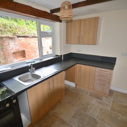 11 Dovehouse Green, Ashbourne, Derbyshire, DE6 1FF Gallery image 2
