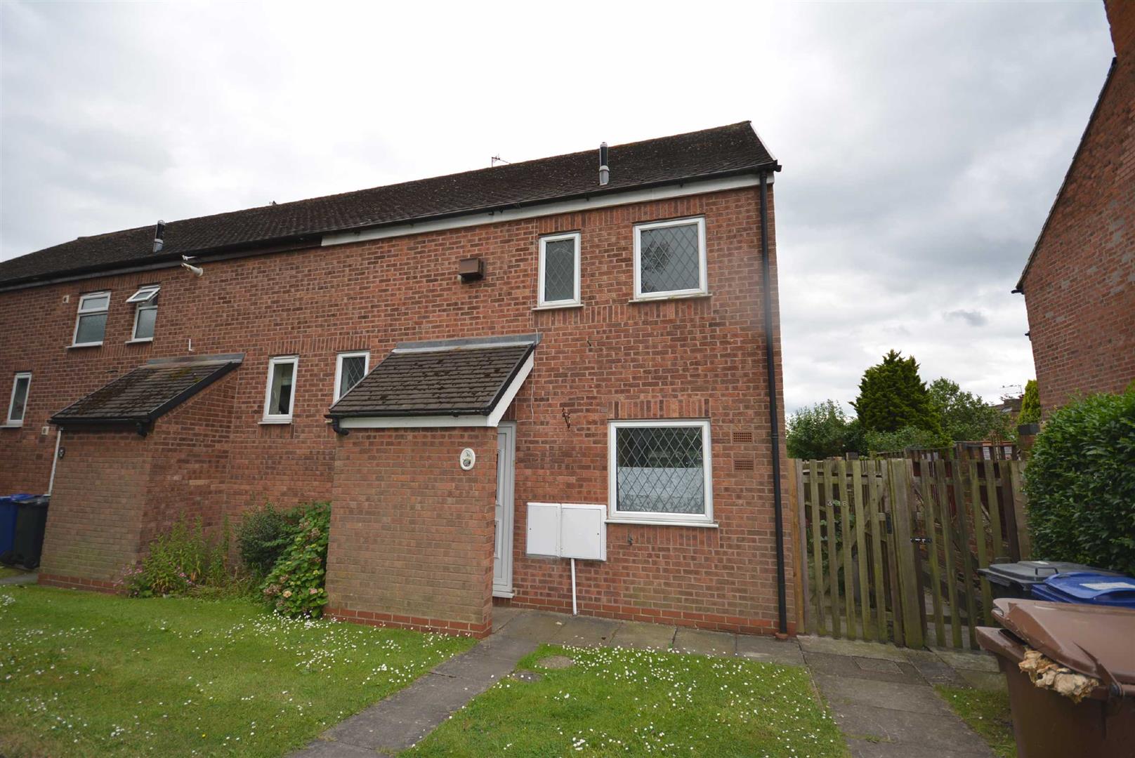 36 Church Street, Tutbury, Staffordshire, DE13 9JE Banner