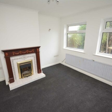 36 Church Street, Tutbury, Staffordshire, DE13 9JE Gallery image 2