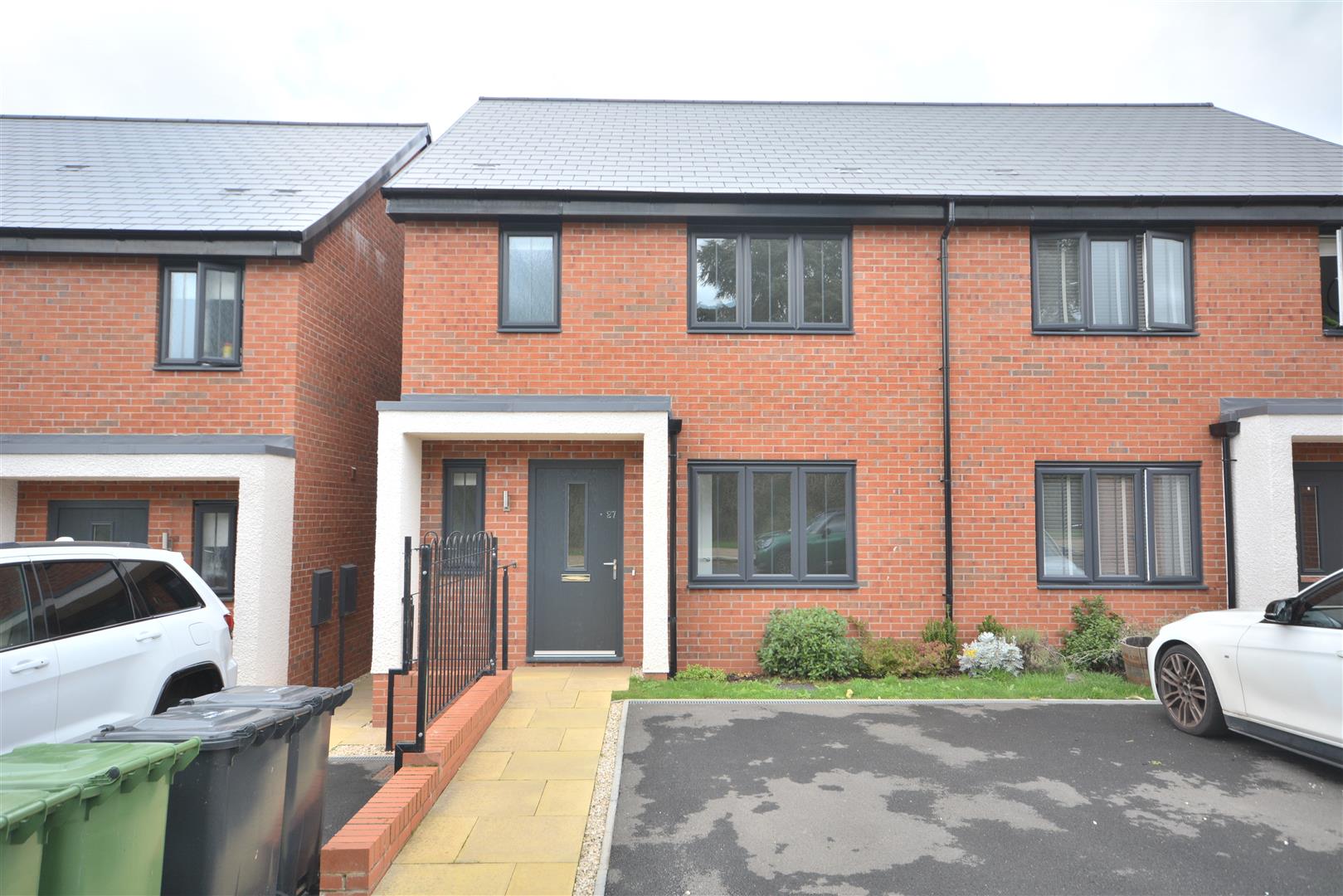27 Crabtree Hill Drive, Derby, DE22 2SR Banner